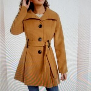 Steve Madden Tan Camel Wool  Belted Coat Size Medium